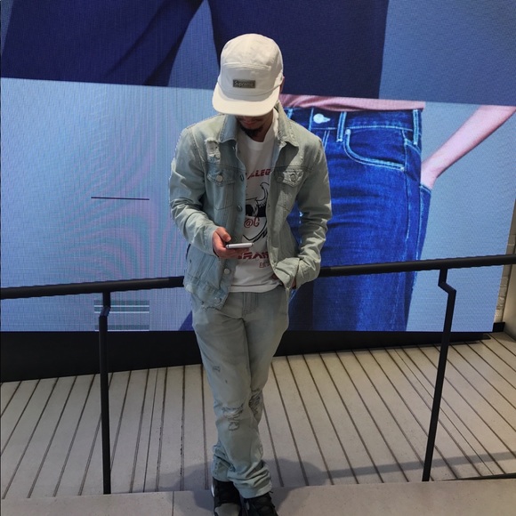 Meet your Posher, Alex - Picture 3 of 6